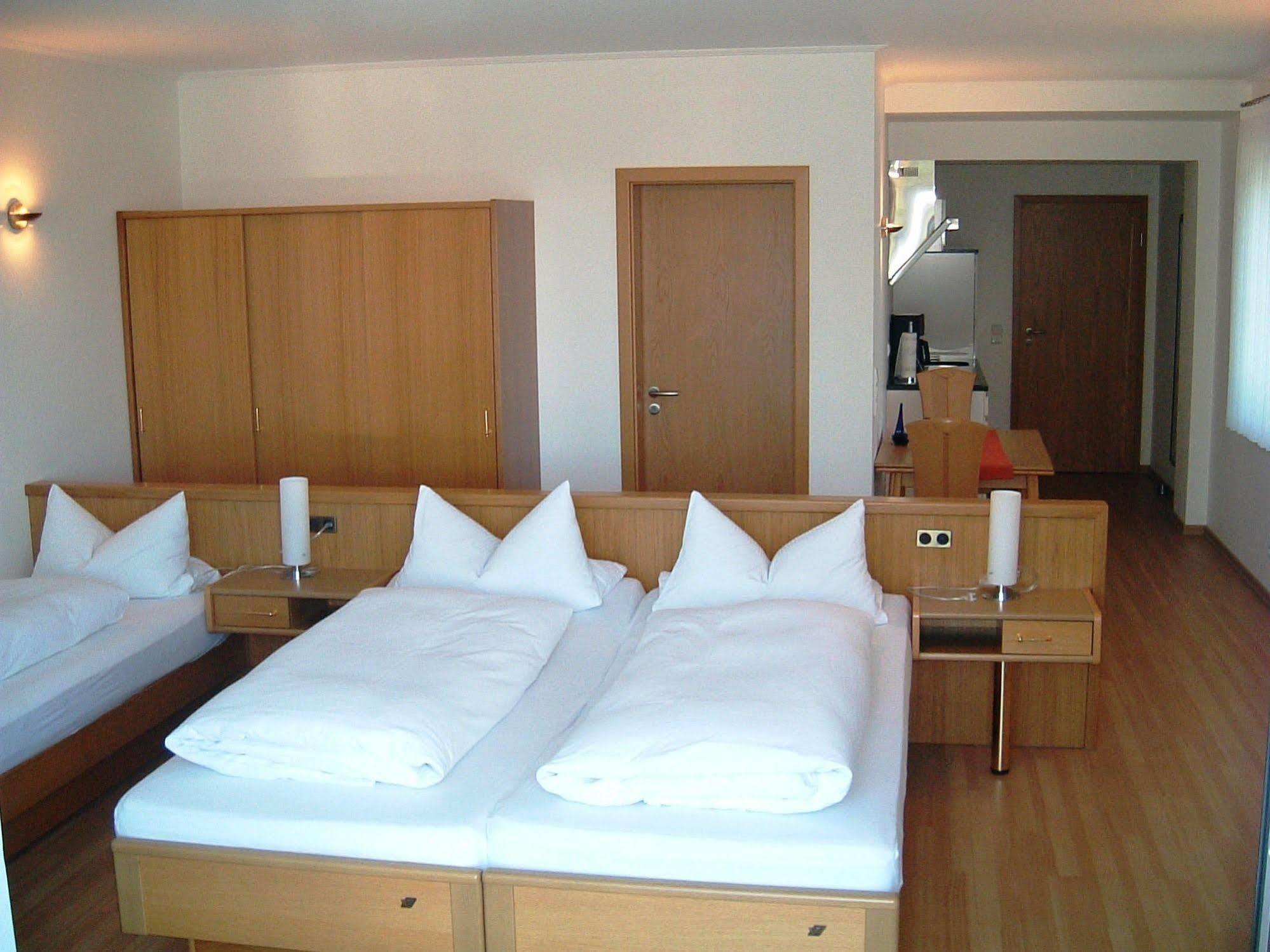 Hotel Retterath Am Nuerburgring Wiesemscheid Exteriér fotografie